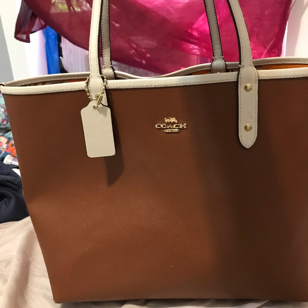 COACH tote - Picture 2 of 5